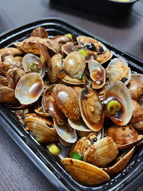 Ottawa's Hidden Cantonese Gem: Wok Hey's Legendary White-Cut Chicken