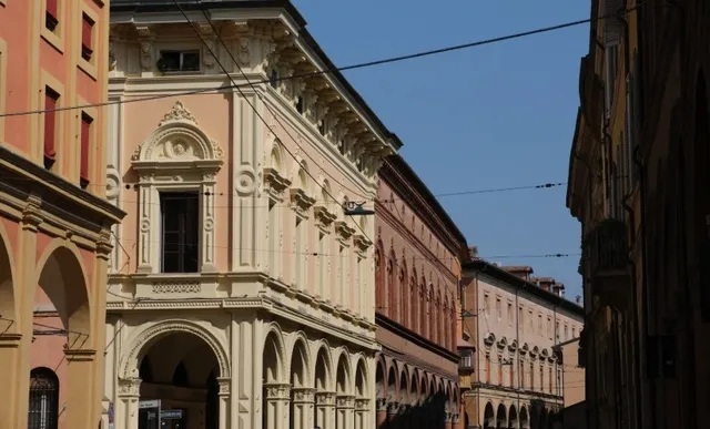 🇮🇹 Bologna | One-Day Travel Guide