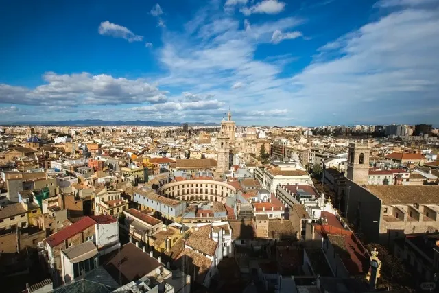 🇪🇸 Valencia's Hidden Gem: Plaza Redonda (The Round Square)