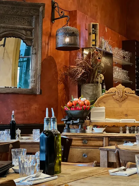London Food · Affordable Italian Restaurant in Notting Hill