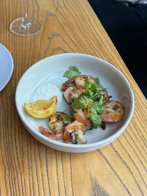 🍽️ LA Weho Spot | Great Food & Vibes at Zinqué 