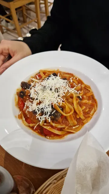 A Little Italy in the Heart of London! 🍝🇮🇹