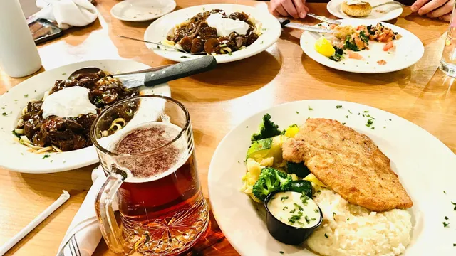 Checked Out a German Restaurant, Enjoyed Beer & Great Food! 🍻😋