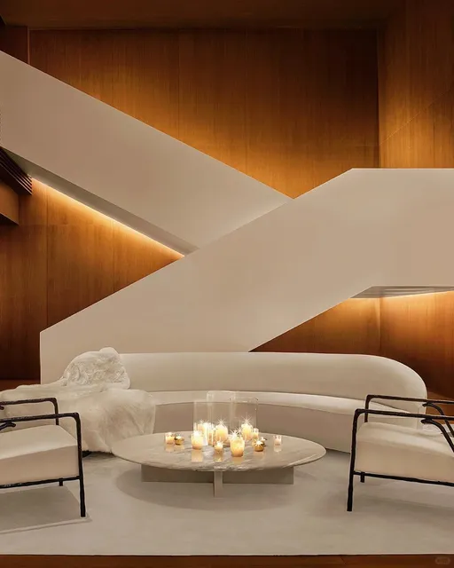 Tokyo's "One City, Two Editions"(1)