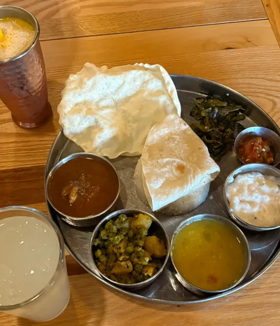  Madisen ｜Little Tibet The Tibetan atmosphere is full