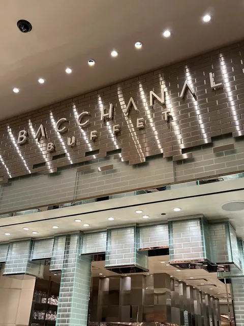 📍 What to Eat in Las Vegas! 🍽️🌟