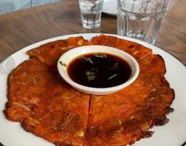 🍶 Soju | Cozy Korean Bites & Sweet-Spice Vibes in Pittsburgh! 🌶️✨