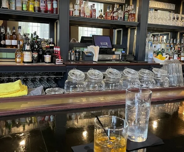 Nashville | Discovering an Upscale Steakhouse in Music City