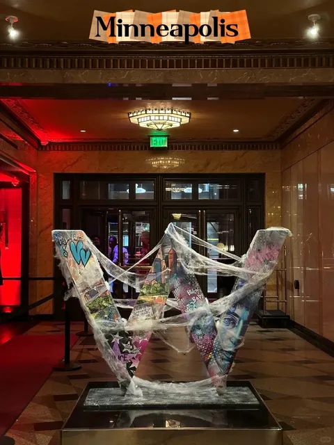 W Minneapolis - The Foshay(1)