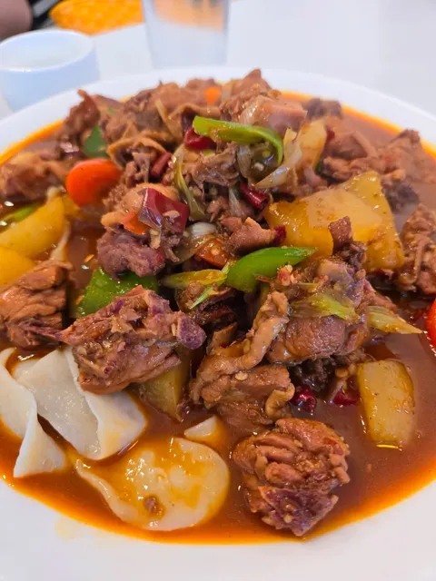 🇨🇦 Why is no one talking about the big plate chicken and roasted mea