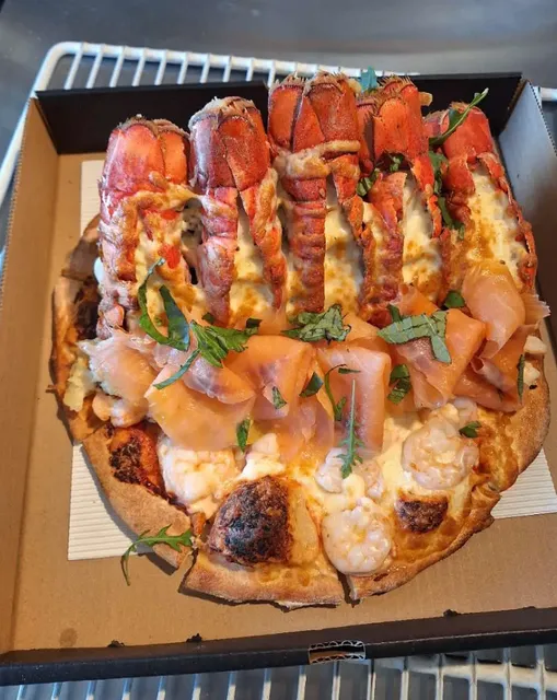 Steveston | Steveston Pizza Co. - Lobster Pizza Worth the Splurge!