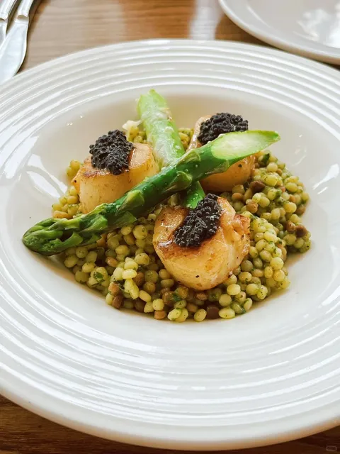 ​​🇬🇧 Canary Wharf's Best-Kept Secret: Affordable & Delicious Italian