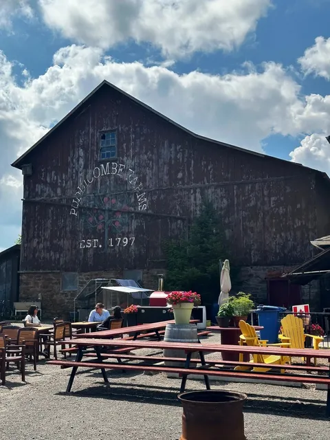 🚗 Toronto Day Trip | A Historic Farm with a Choo-Choo Train! 😍