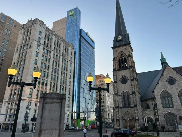 🇺🇸 The Mystery of Detroit’s Missing Travel Guides