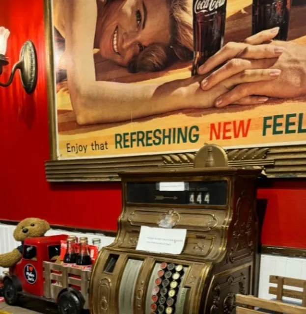 Picker Joe's Antique Mall 🕰️ | Savannah