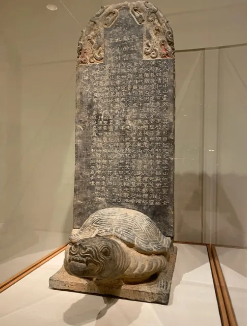 Dallas Journal: A Collision of Cowboy Charm and Artistic Spirit 🤠