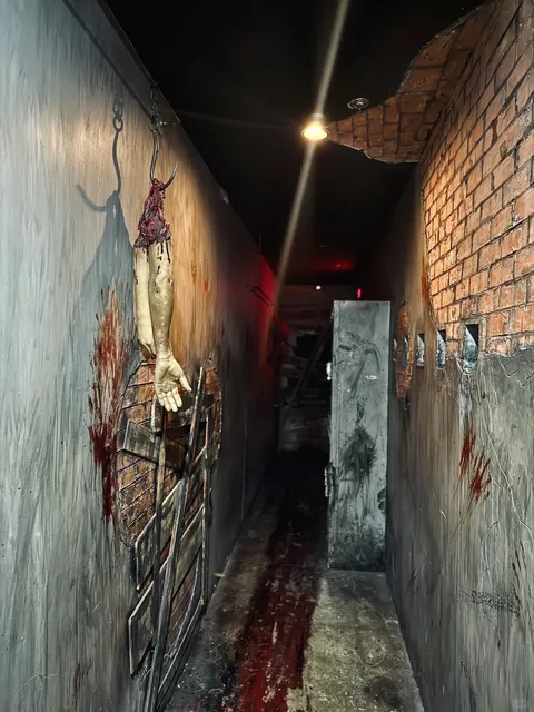 Los Angeles' Largest Escape Room | Chronos Escape Room 