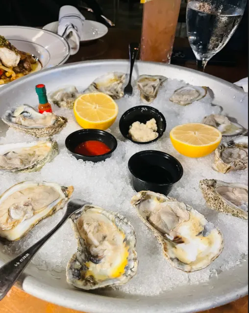 San Diego 🇺🇸 | An Italian Restaurant Surrounded by Lemon Trees 🍋