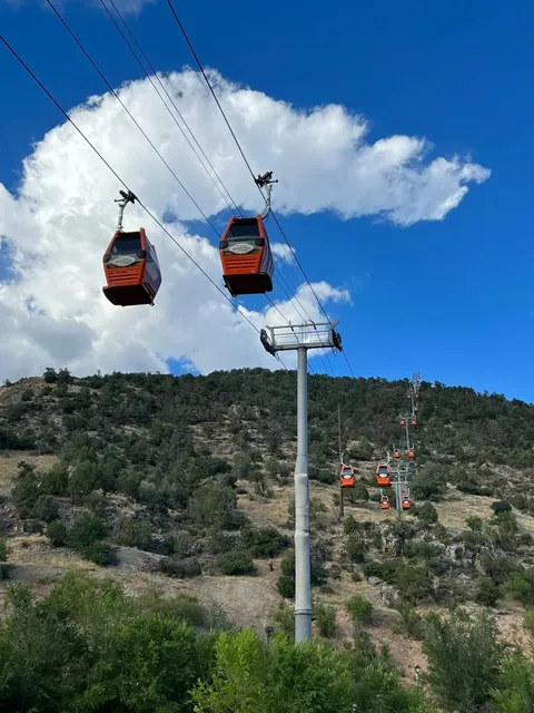 Glenwood Springs, Colorado — An Outdoor Paradise! 🏞️✨