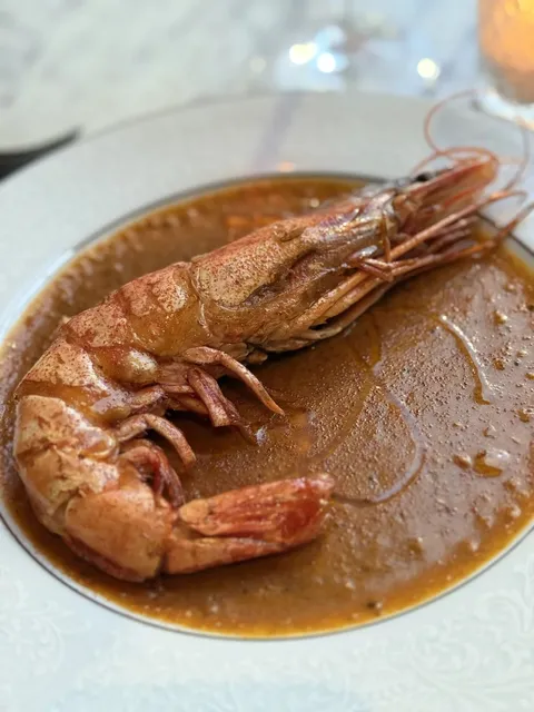 When 1930s LA Meets 2025 Chicago—Oliver’s 🕶️