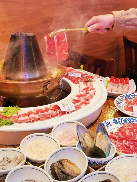 LA｜Finally Ate Traditional Copper Pot Hot Pot 🥹