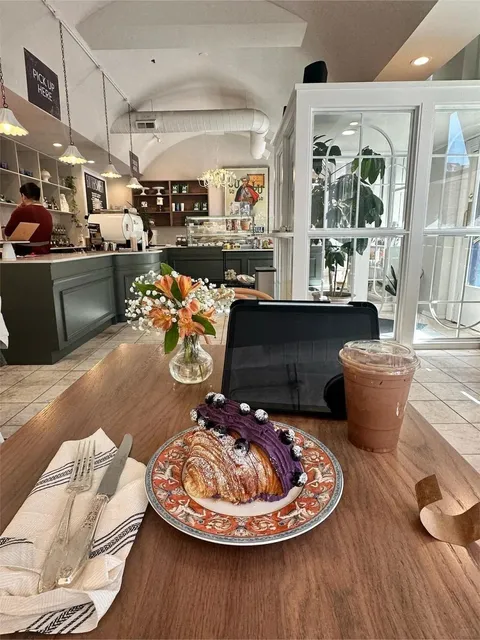 Chicago Cafe｜☕️ Espresso and Milk 🥛