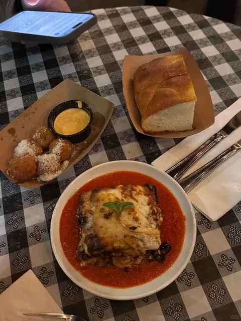 New York Forma Pasta Factory