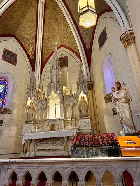 New Mexico’s Desert Gem: Albuquerque — An Artistic Oasis in the Sandds