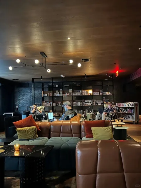 NYC Times Square Hotel 🏙️ | Budget-Friendly & Steps from Broadway