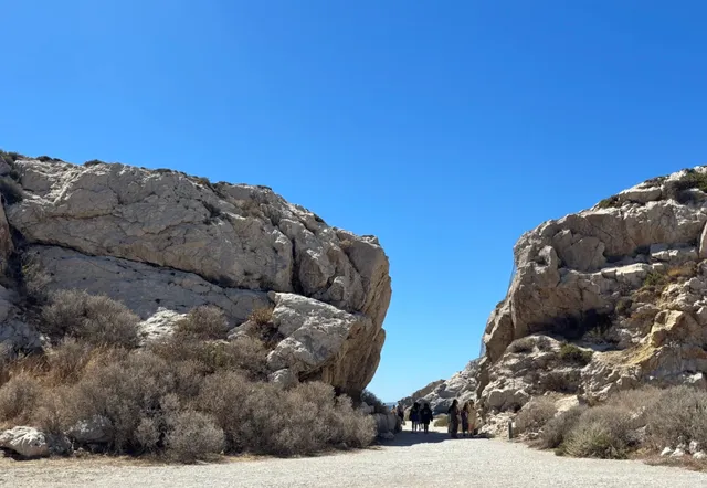 ​​🇫🇷 Marseille Island & National Park Adventure Guide 🏝️🥾​​