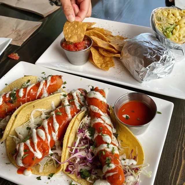 【Sudbury Vegetarian Mexican Food Spot】Tucos Taco Lounge 🌮