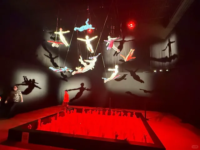 DMV | The Art of the Brick: A Must-See LEGO Art Exhibition 🎨