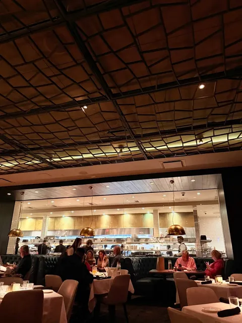 🇺🇸 Perry's Steakhouse & Grille: A Must-Try in Birmingham, AL! 🥩✨