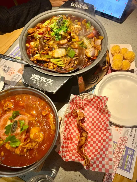 delicious Bullfrog Pot in Los Angeles--Mr Frog