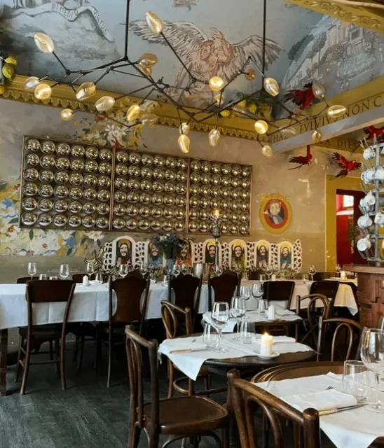 Have you been to this restaurant with a Florence atmosphere?