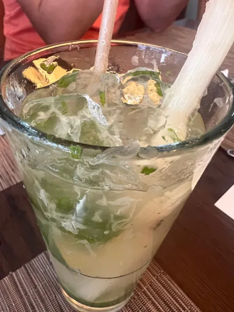 Authentic Cuban Food & Drinks in the Heart of Manhattan! 🌴🍹