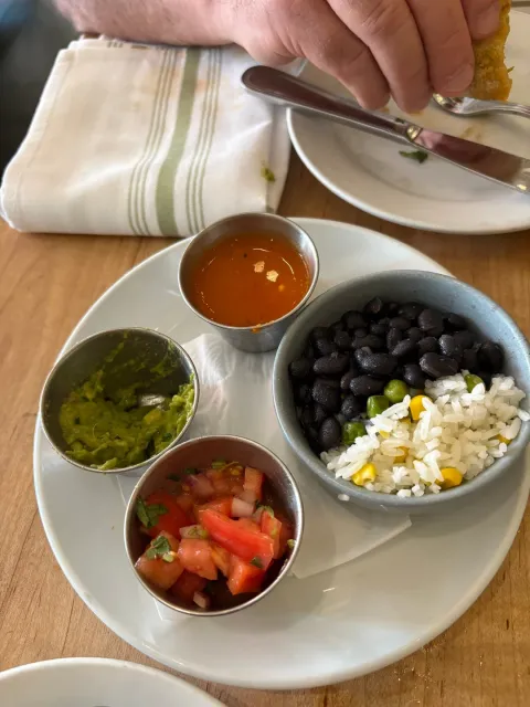 Miami Food – Walkable from Mayfair House Hotel! ✨