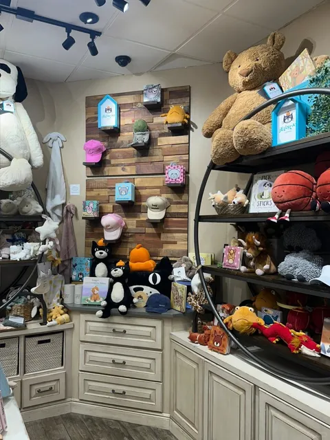 A Hidden Gem Gift Shop in North Glendale! Couldn’t Bear to Leave 🎁