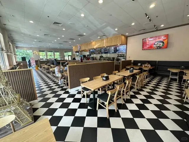 Charlotte's Hidden Gem: A Must-Try Dining Spot in NC! 🍜