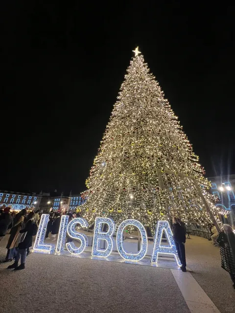Lisbon | Back in Portugal for work, just in time for Christmas 🎄