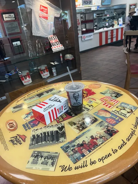 🇺🇸 It’s Salt Lake City! And the World’s First KFC Was So Good! 🍗💛