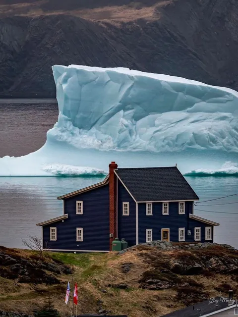 🌍 Life Advice 🇨🇦: Experience These 5 Bizarre Wonders of Canada