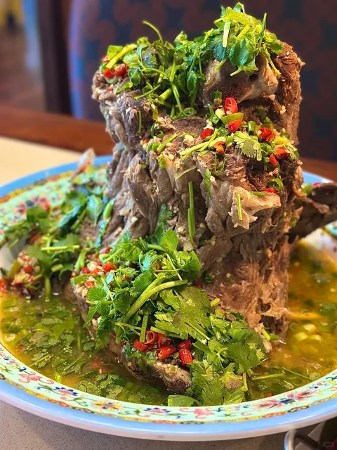 🇺🇸 Seattle | Massive Flaming Spare Ribs!