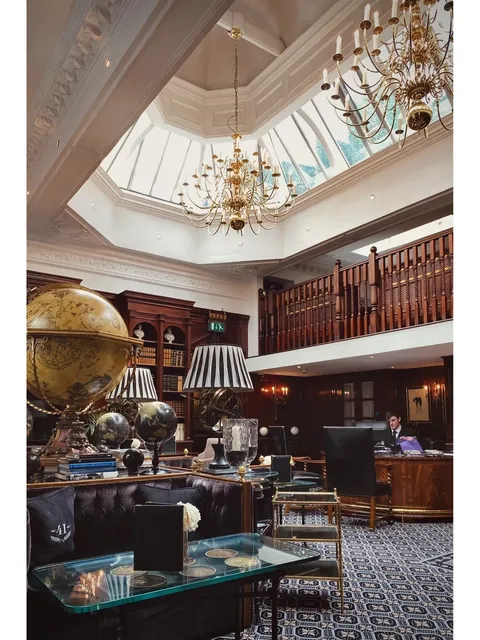 🇬🇧 London｜The UK’s Best-Kept Secret in Luxury Stays！🏨✨