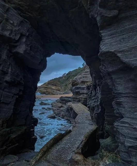 Climbing and photographing the mysterious Sossusvlei Dunes