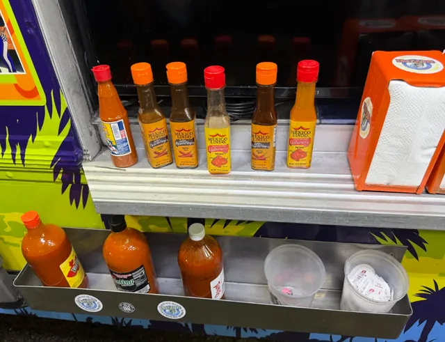 Kiko's Place: A Little Seafood Paradise in a Food Truck 🚐