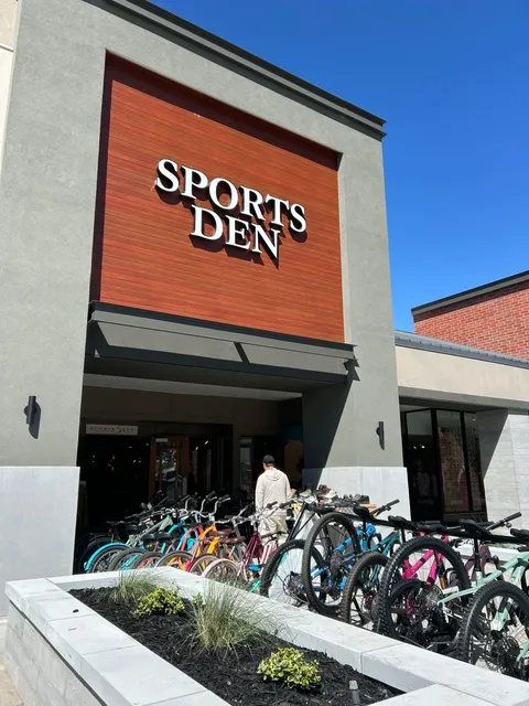 🇺🇸 Sport Den 🇺🇸 A Vintage Outdoor Store in Salt Lake City