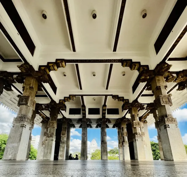 Colombo’s Living Chronicle: Independence Square Unfolded