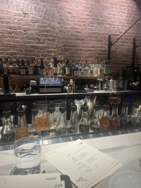 Chambers is a hidden gem that looks unassuming from the outside. 🌟