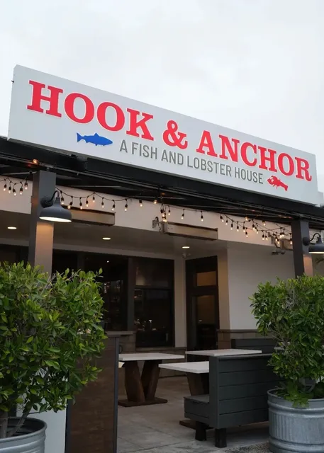 This Lobster Roll is Absolutely Incredible｜Hook & Anchor 🦞✨